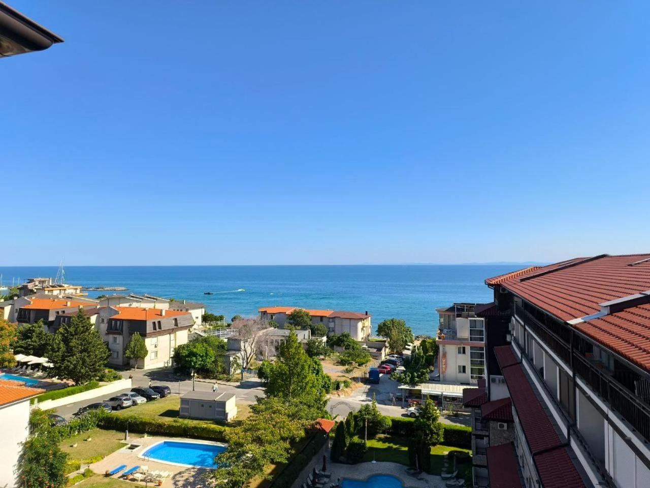 Dom-El Real Apartments Amphora Sveti Vlas Esterno foto
